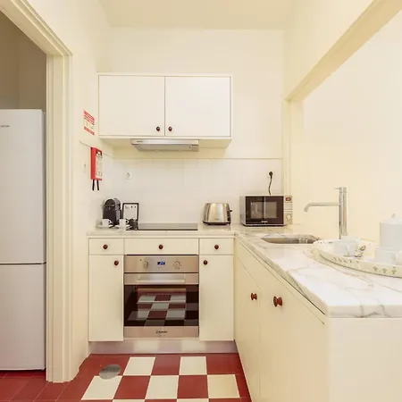 Apartman Cozy Getaway In With Balcony Porto